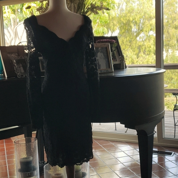 MODA INTERNATIONAL Cocktail Dress - Stretchy Black Lace - 14 - EVC - Picture 3 of 13